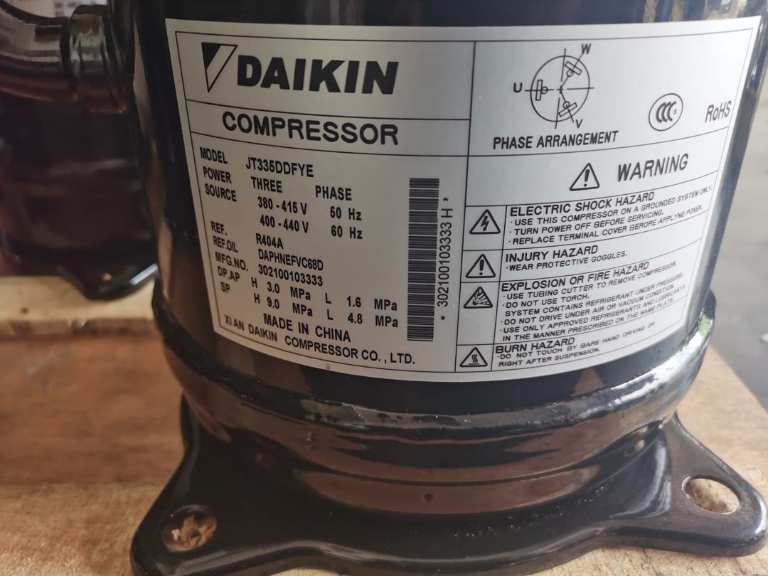 JT335DGFYE DAIKIN Refrigeration Compressor